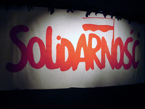 Solidarność w cieniu