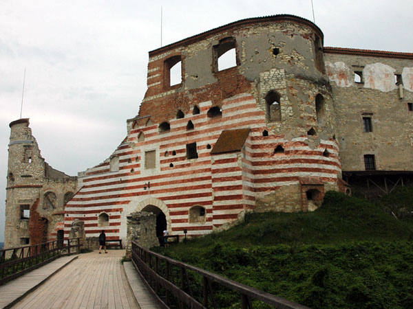 Zdjęcie - Zamek w Janowcu