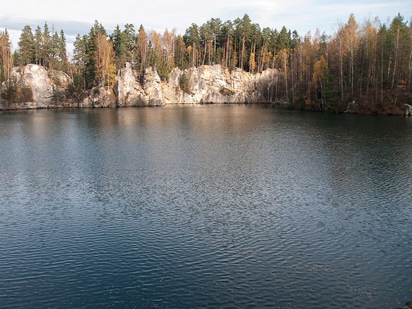 Jezioro w dawnej piaskowni
